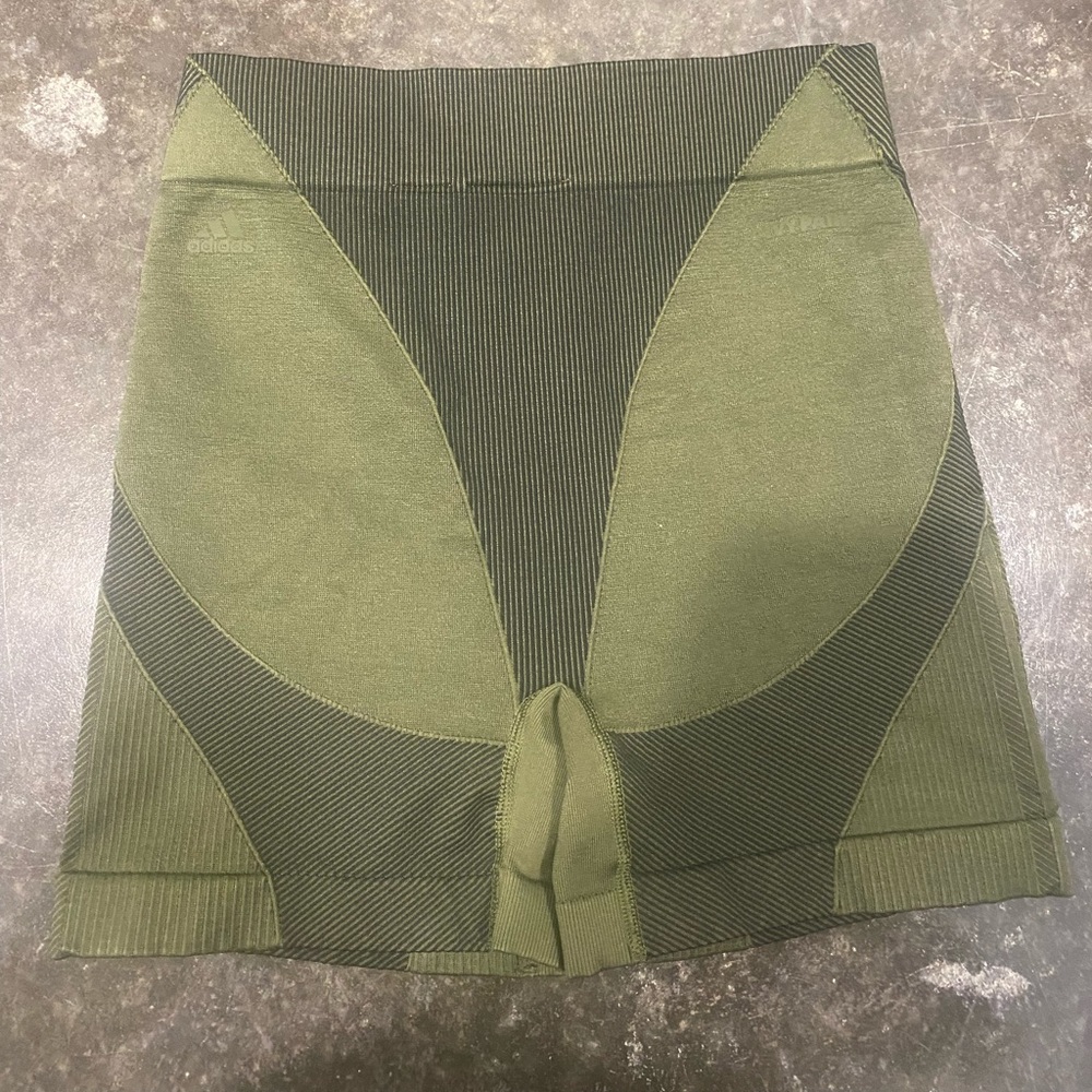 IVY PARK biker shorts